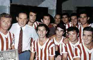 Estudiantes (1968-1970) - Tetracampeão da América, o Estudiantes conseguiu os três primeiros títulos em sequência, entre 1968 e 1970. No período, alcançou, também, a marca de oito vitórias consecutivas. Para alcançar a marca, derrotou Palmeiras, Universidad Católica (duas vezes), Nacional (duas vezes), River Plate (duas vezes) e Peñarol.