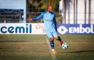 Cruzeiro encerrou preparao para jogo com Palmeiras em treino fechado na Toca da Raposa II