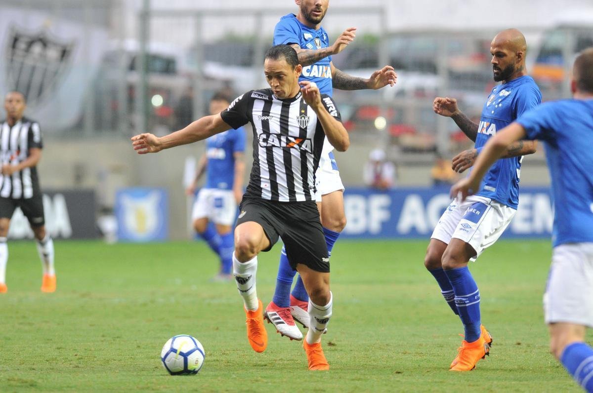 Ricardo Oliveira - Depois de trs temporadas no Santos, o experiente atacante chegou ao Atltico com um currculo de campeo da Copa Amrica de 2004 pela Seleo Brasileira e da Liga dos Campees de 2006/2007, pelo Milan.  o artilheiro alvinegro na temporada, com 20 gols em 50 jogos
