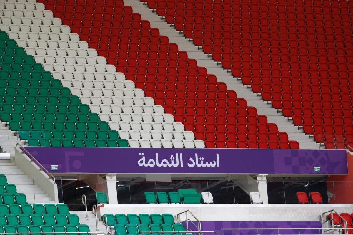 Estdio Al Thumama: arena da Copa tem capacidade para 40 mil torcedores e fica em Doha, capital do Catar. Foi projetado por pessoas nascidas no pas e reflete tradio familiar catari
