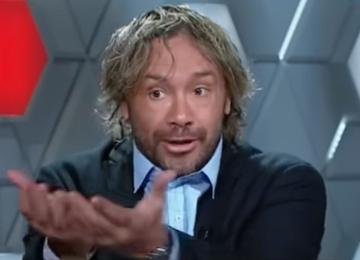 Ex-jogador da Seleção Uruguaia defendeu atitude do treinador de usar um gravador: 'Árbitro confunde apitar com abuso de autoridade. E você tem que se proteger'