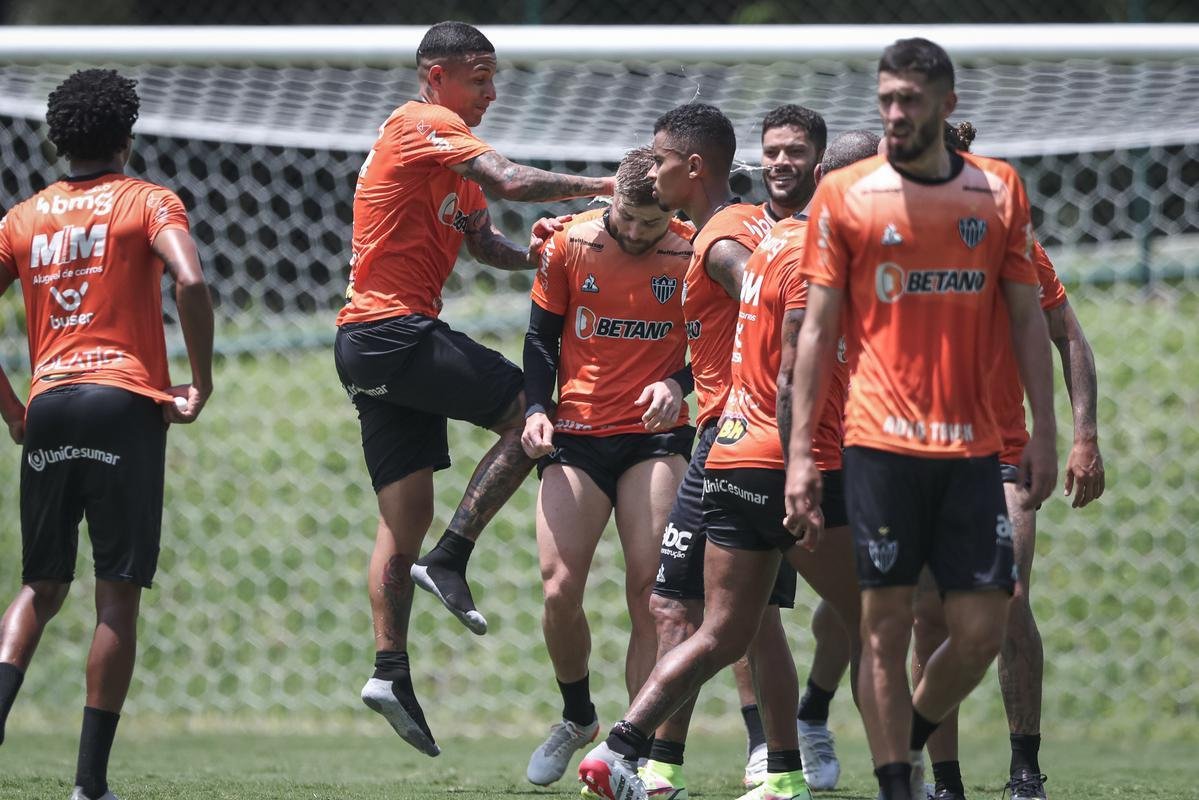 Fotos do treino do Atltico nesta quinta-feira na Cidade do Galo