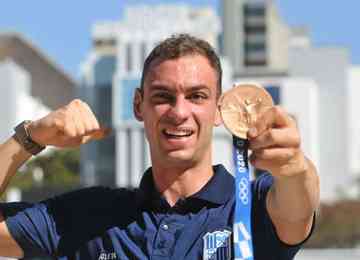 Nadador conquistou a medalha de bronzena Olimpíada de Tóquio