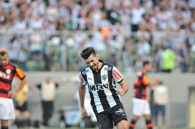 D�tolo marcou gol de placa no Independ�ncia e fechou com chave de ouro grande atua��o
