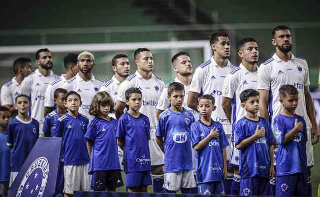Escalação do Cruzeiro: time, dúvidas e desfalques contra o Grêmio
