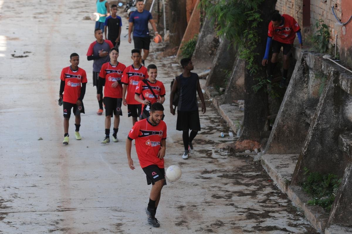 Tradicional clube amador de BH, Santa Cruz abriu espao para Marta no comeo da carreira