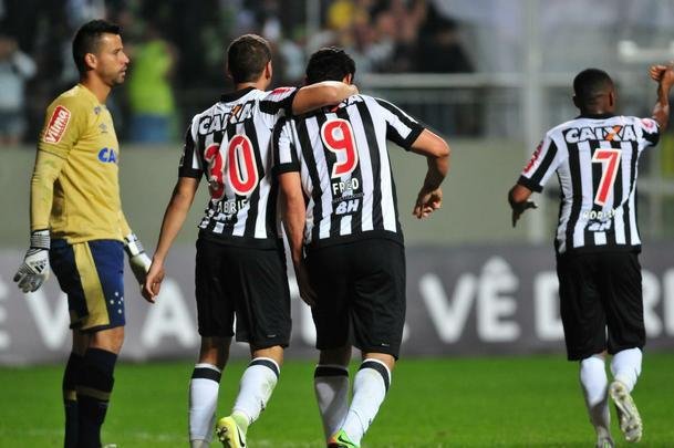 Na etapa final, Fred ampliou a vantagem atleticana para 3 a 1, depois de assistncia de Cazares