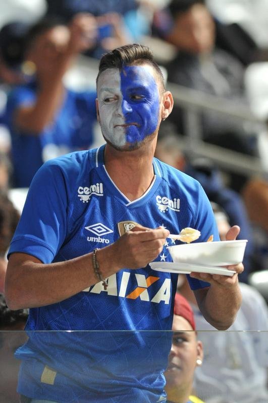 Torcida do Cruzeiro no duelo desta tera, no Mineiro, contra o Racing, pela Libertadores