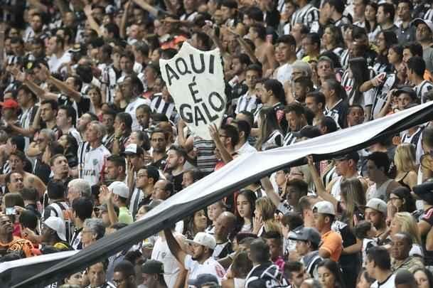 Atltico bate o Vitria por 2 a 1, no Independncia, com gols de Fred, e mantm briga pela liderana