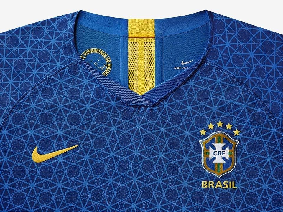 Imagens do uniforme exclusivo da Seleo Brasileira feminina