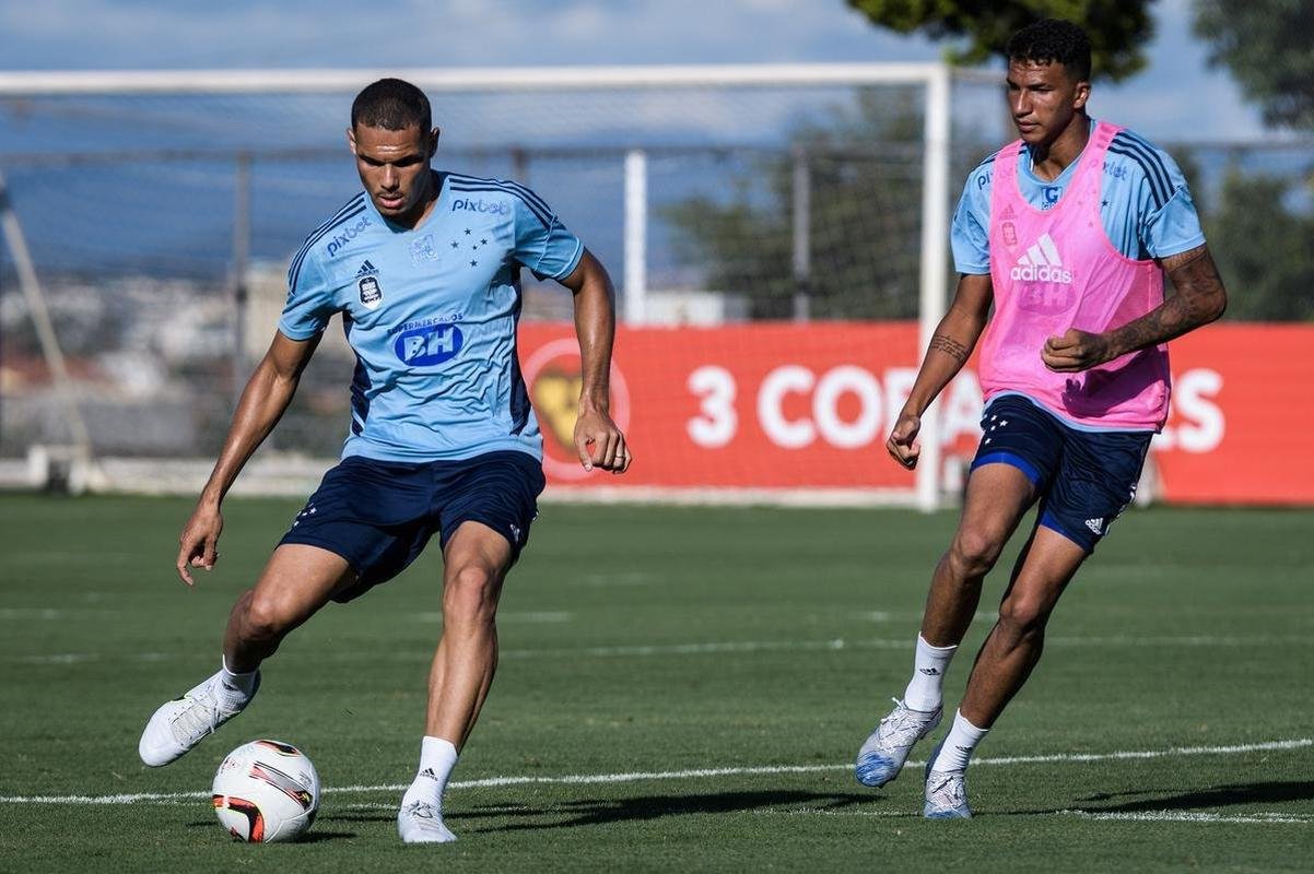 Imagens do treino do Cruzeiro nesta sexta-feira (22 de dezembro), na Toca da Raposa II