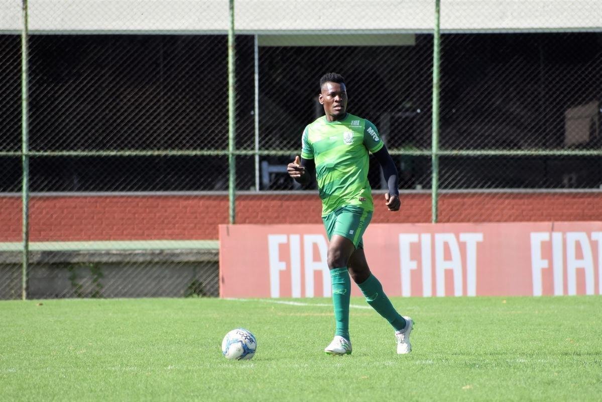 Imagens do jogo-treino do Amrica contra o Inter de Minas