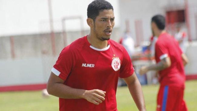 Em 2021, o atacante Z Eduardo no disputou uma partida sequer pelo Cruzeiro. Nesta temporada, ele joga no Amrica-RN.