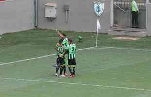 Amrica e Democrata-GV se enfrentaram, no Independncia, pela 9 rodada do Campeonato Mineiro