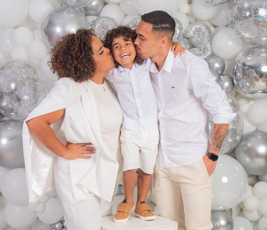 �der fez uma 'sess�o' de fotos com a fam�lia