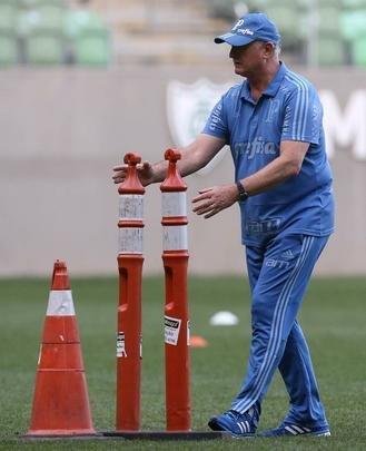 Felipo comandou treino do Palmeiras no Independncia visando ao jogo de quarta, s 21h45, no Mineiro, contra o Cruzeiro, pela semifinal da Copa do Brasil. Time precisa vencer para ir  deciso