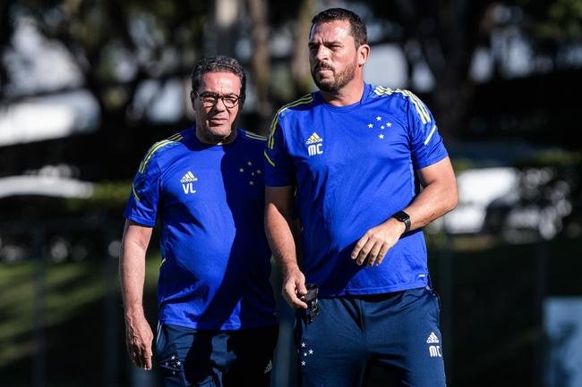 Fotos do treino do Cruzeiro nesta segunda-feira (22/11) na Toca II