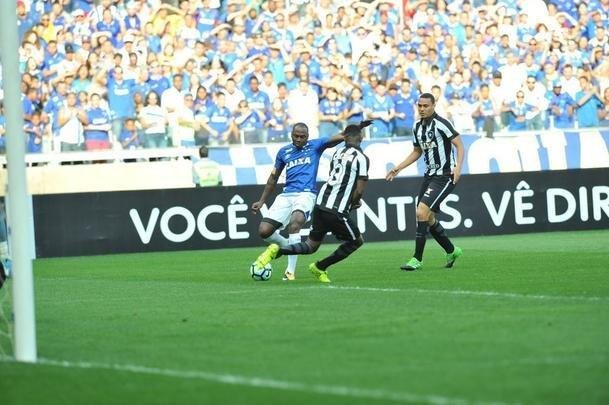 Imagens do jogo entre Cruzeiro e Botafogo, pela 19 rodada do Brasileiro, no Mineiro