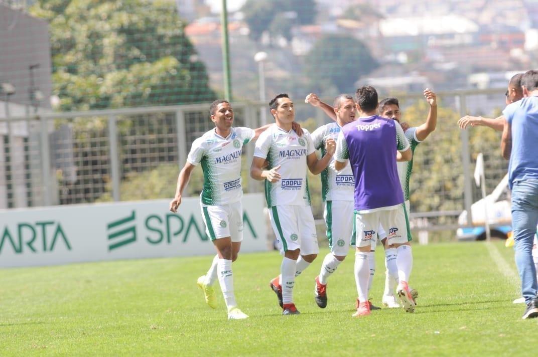 Coelho e Bugre se enfrentaram neste domingo, pela 16 rodada da Srie B