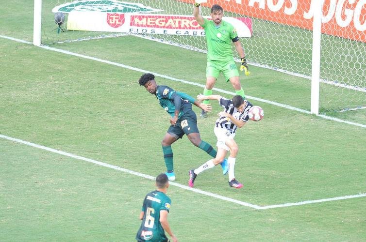 Fotos do jogo de ida da final do Campeonato Mineiro, entre Amrica e Atltico, no Independncia, em Belo Horizonte