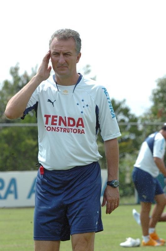 Dorival Jnior comandou o Cruzeiro em 2007.
