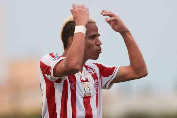 Diante do Petrolina, em jogo válido pela disputa estadual, Náutico ganhou por 1 a 0, garantindo assim a sua primeira vitória no ano