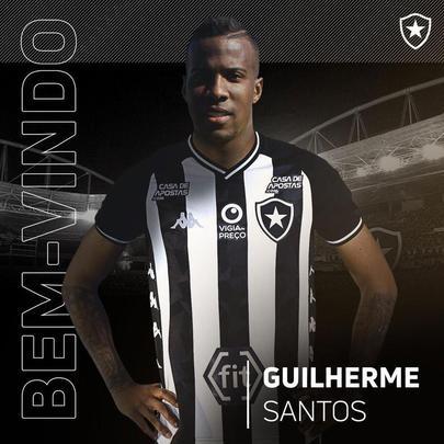 O Botafogo anunciou a contratação do lateral-esquerdo Guilherme Santos, que estava no Paraná