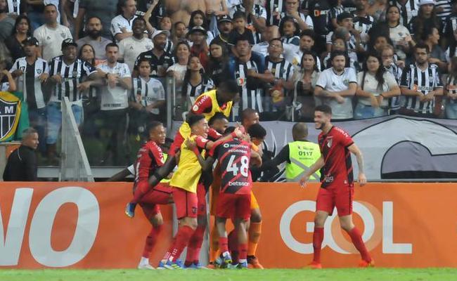 Com dois de Vitor Roque, Athletico venceu o Atltico por 3 a 2 no Mineiro em agosto do ano passado