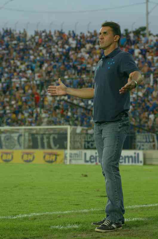 Vagner Mancini - contratado em setembro de 2011, ajudou a livrar o Cruzeiro do rebaixamento naquele ano. Permaneceu em 2012 e somou 11 vitrias, dois empates e cinco derrotas no ano, at ser demitido em maio.