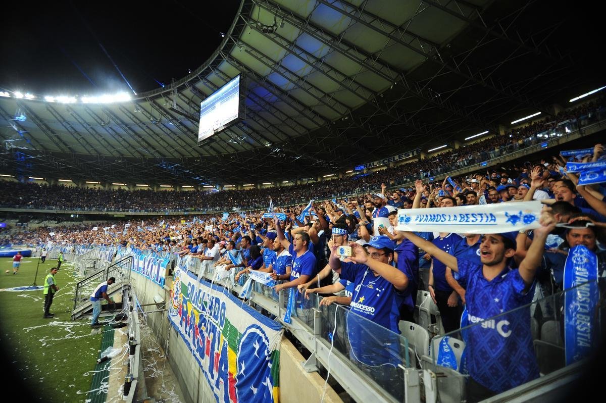 Torcida do Cruzeiro lotou o Mineiro na partida contra o Boca Juniors pela Libertadores