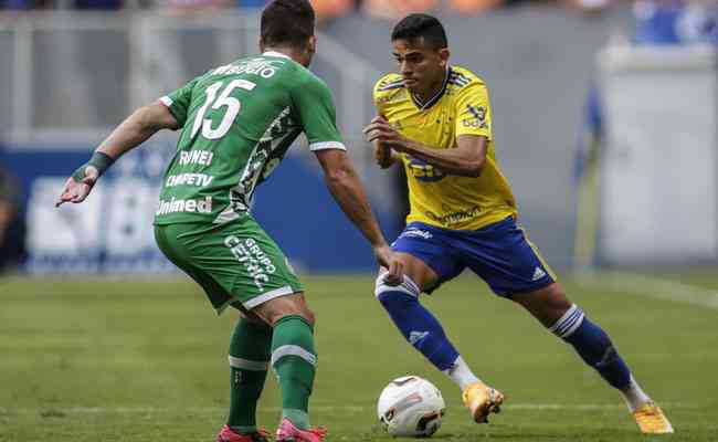 Atacante Bruno Rodrigues recebeu elogios de Ronaldo Fenmeno pelo incio de trajetria no Cruzeiro