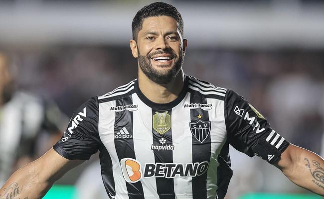 Hulk chegou aos 65 gols pelo Atltico mais rpido do que Reinaldo