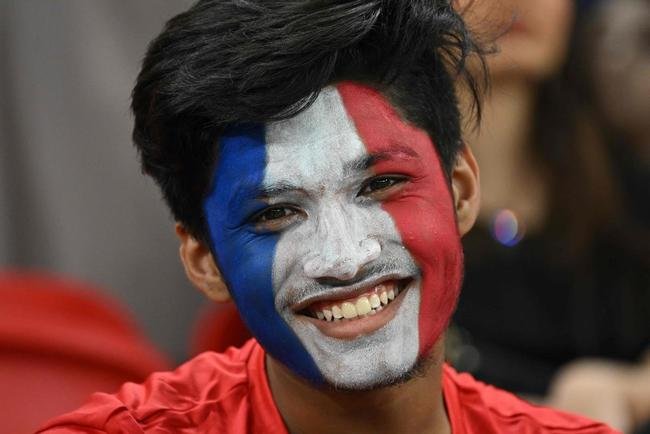 Torcedores no Estdio Al Thumama, em Doha, para o duelo entre Frana e Polnia, pelas oitavas de final da Copa do Mundo.