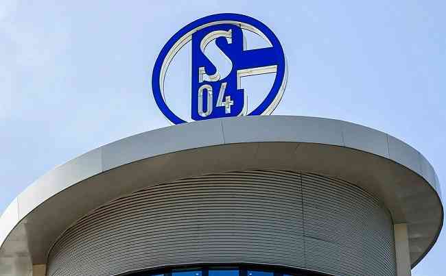Patrocnio que ligava o clube e a empresa prosseguiria at 2025 e deveria render 9 milhes de euros (R$ 52 milhes) por ano ao Schalke