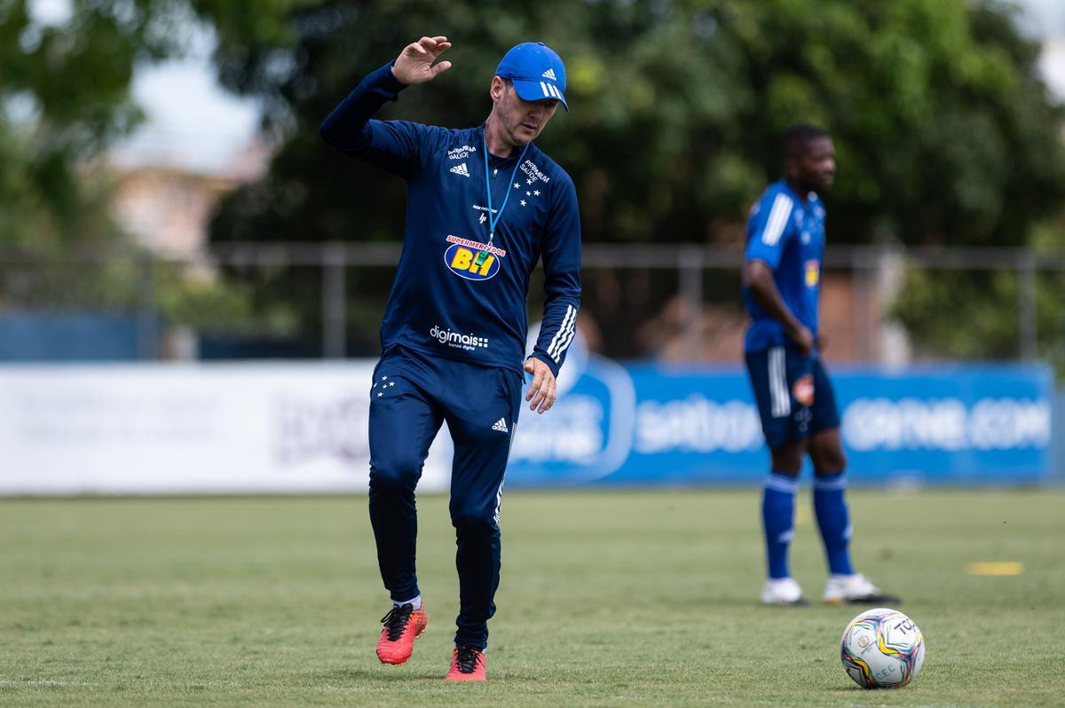 Cruzeiro se prepara para o clássico contra o América