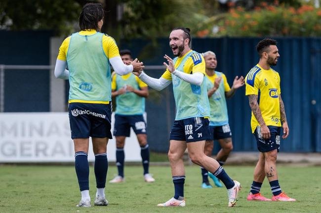 Fotos do treino do Cruzeiro deste domingo (31/10) na Toca II