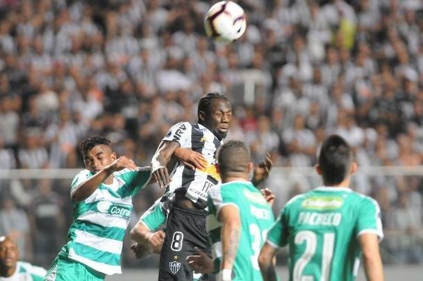 Fotos do primeiro tempo do jogo entre Atltico e La Equidad, no Independncia, pela Copa Sul-Americana