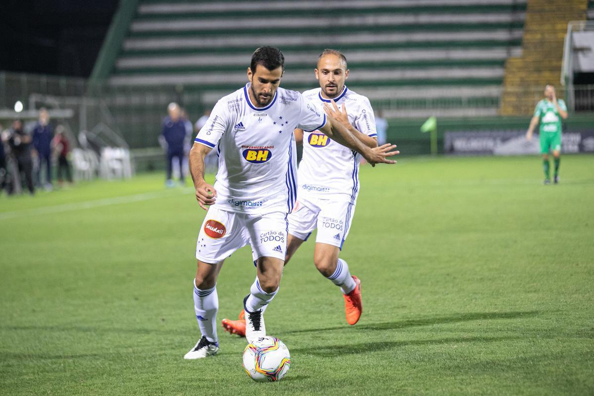 Fotos do jogo entre Chapecoense e Cruzeiro, na Arena Condá, em Chapecó, pela 23ª rodada da Série B do Campeonato Brasileiro