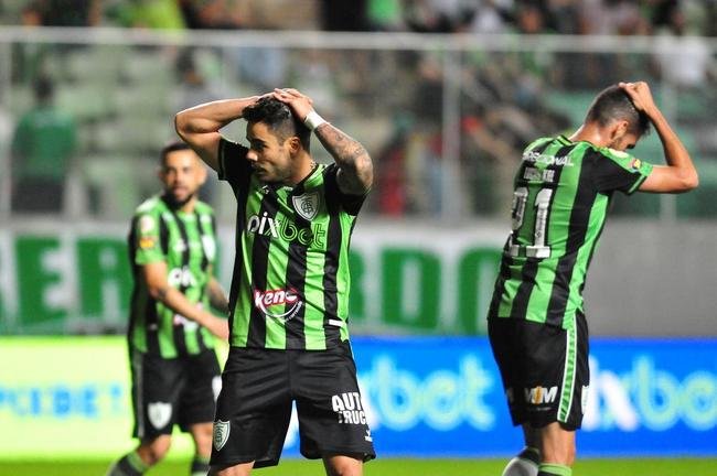 Amrica e Ava se enfrentaram no Independncia pela 20 rodada da Srie A do Campeonato Brasileiro