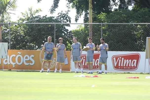 Imagens do primeiro treino de Paulo Bento na Toca da Raposa II