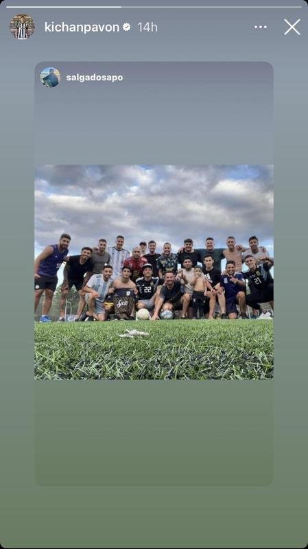 Pavn durante 'pelada' com os amigos na Argentina