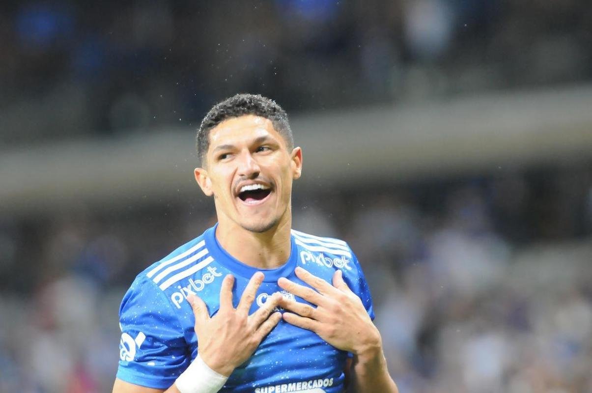 Fotos do jogo entre Cruzeiro e Vila Nova, no Mineiro, pela 15 rodada da Srie B