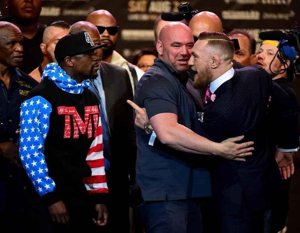 Imagens da abertura da turn com Mayweather e McGregor, em Los Angeles