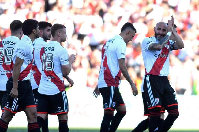 River Plate (Argentina) - vaga na fase de grupos
