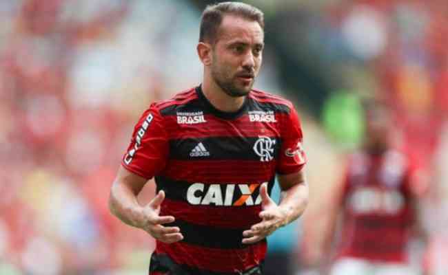 Everton Ribeiro  um dos trunfos do Flamengo para jogo pela Libertadores