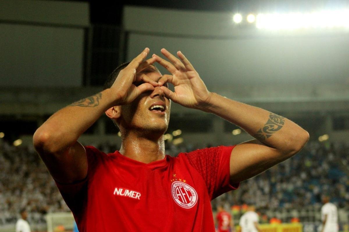 #20 - Tiago Orob (Ponte Preta) - 15 gols em 33 jogos - mdia de 0,45 por jogo.

Neste ano, o atleta tambm defendeu as cores de Amrica-RN e Fortaleza-CE.
