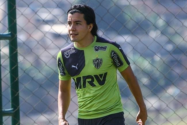 Sherman Cárdenas (2015) - meia colombiano fez 29 jogos pelo Atlético e não balançou as redes