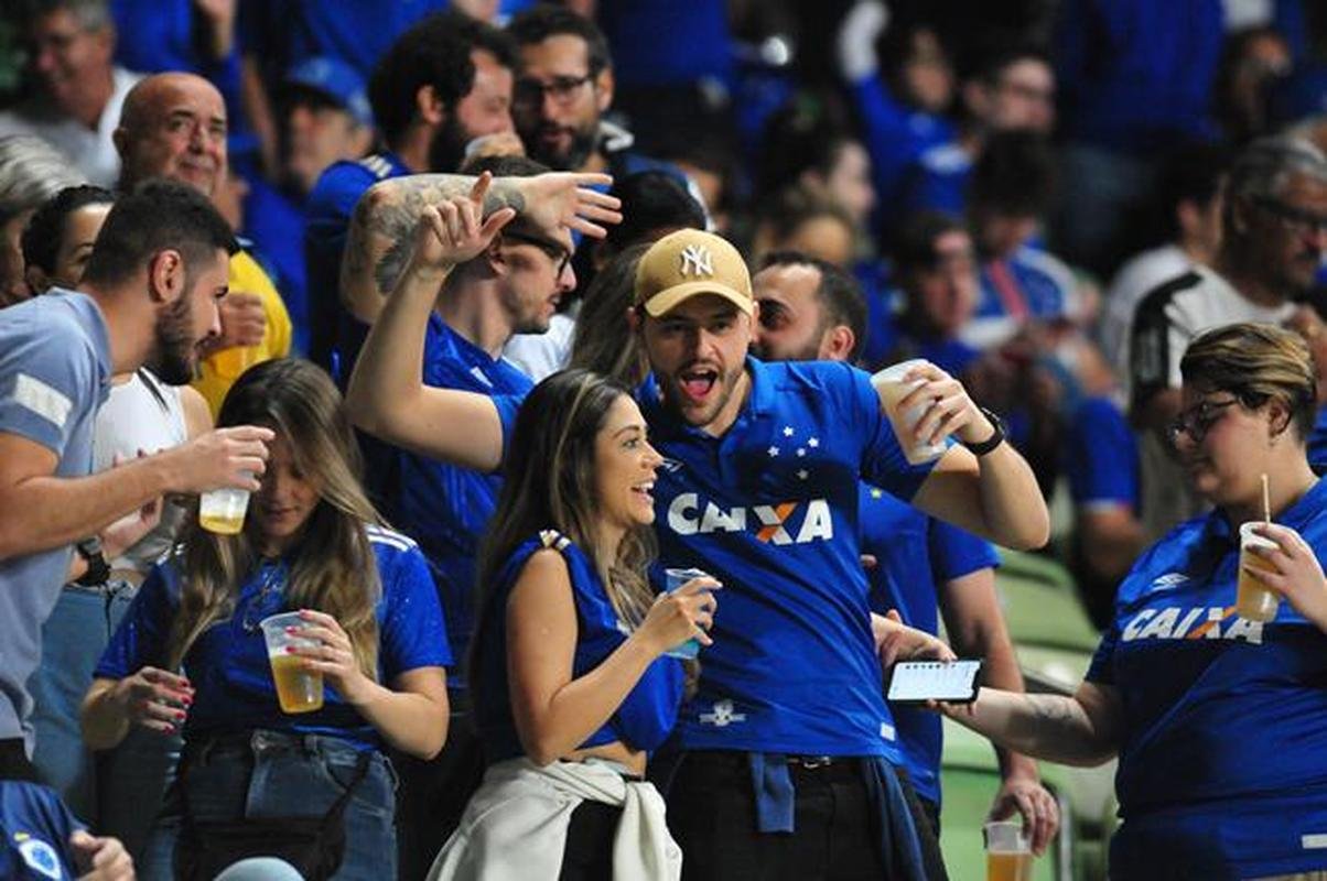 Torcida do Cruzeiro no jogo contra o Nutico, no Independncia, pela 26 rodada da Srie B do Campeonato Brasileiro de 2022