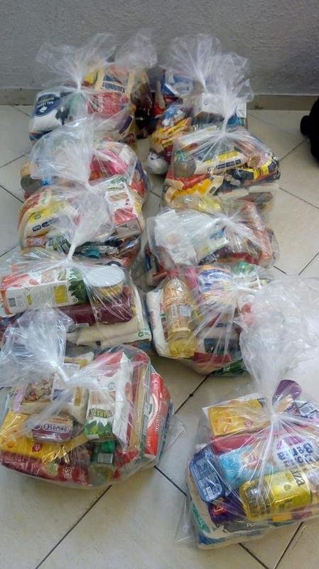 Bremer doou 200 cestas b�sicas em Tabo�o da Serra, em S�o Paulo