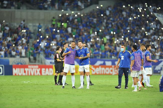 Ex-Cruzeiro, Ariel Cabral é anunciado por clube uruguaio